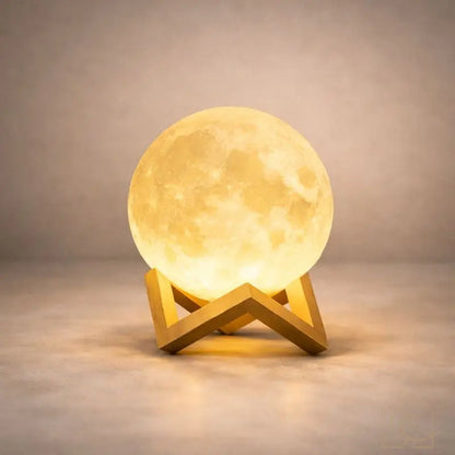 LED Mondlampe mit Holzoptik-Fuß – warmes Stimmungslicht für Wohn- & Schlafzimmer